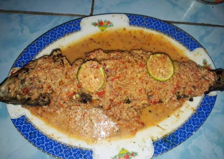 Cara Memasak Cepat Pecak Bandeng Betawi bumbu kacang Nikmat Lezat