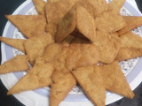 ક્રિસ્પી જીરા પૂરી (Crispy Jeera Poori Recipe In Gujarati)