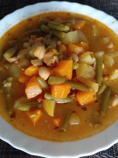 Una foto de Puchero de garbanzos con calabaza sin carne