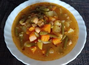 Una foto de Puchero de garbanzos con calabaza sin carne