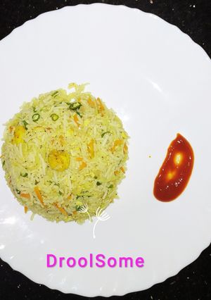 இறால் பிரைட் ரைஸ் (Iraal fried rice recipe in tamil) செய்முறை முக்கிய புகைப்படம்