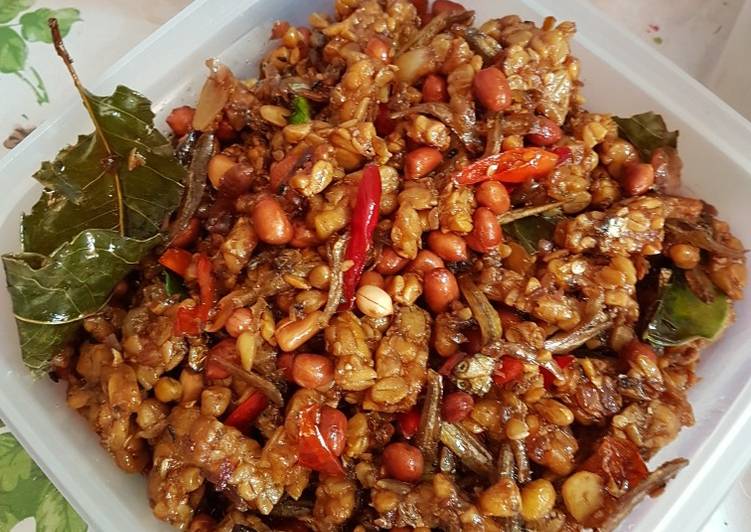  Resep  Kering tempe kacang tahan  lama  oleh Dian Dewi 
