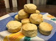 Una foto de scones dulces