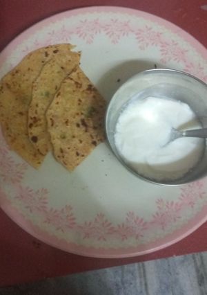A picture of Cauliflower Paratha.