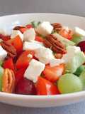 💚 Salad Trái Cây, Feta & Hồ Đào Sốt Sữa Chua