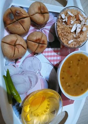 A picture of Rajasthani authentic Dal bati churma.