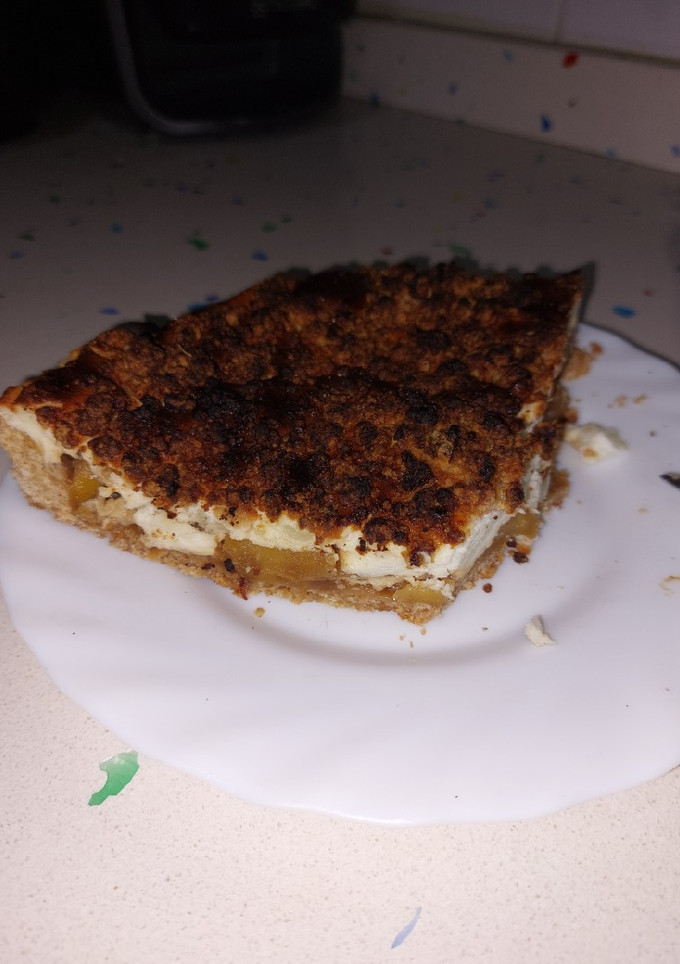 Una foto de Tarta soufflé con base crujiente y manzana