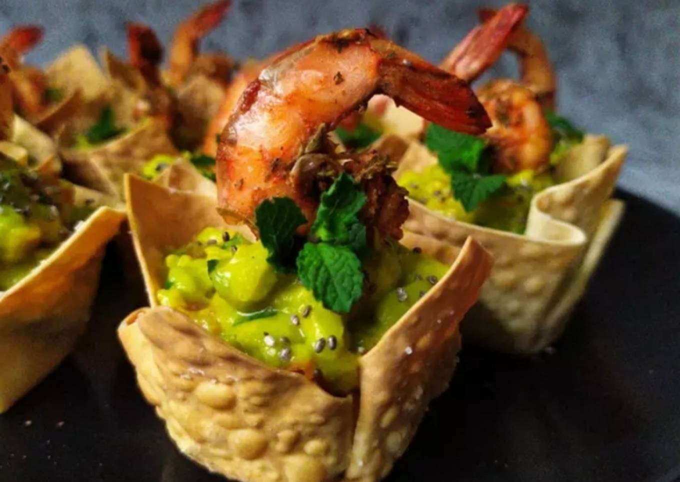 Shrimp Cajun Guacamole Canape π²π½
