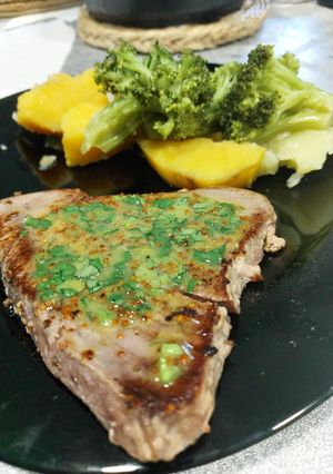 Foto de Atum com molho de mostarda