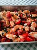 Salade de crevettes sauvages aux tomates, coriandre et citron