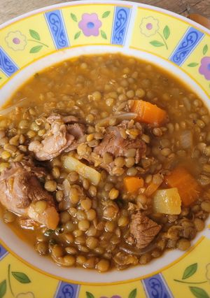 Une photo de Lentilles à la viande d'agneau #mars