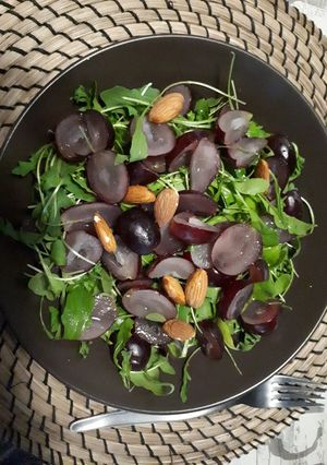 Una foto de Ensalada de rúcula