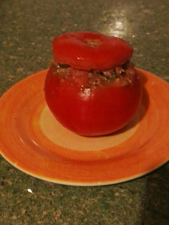 Una foto de Tomate relleno