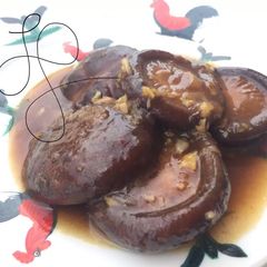 Braised Shiitake Mushrooms In Oyster Sauce A picture of Braised Shiitake Mushrooms In Oyster Sauce.
