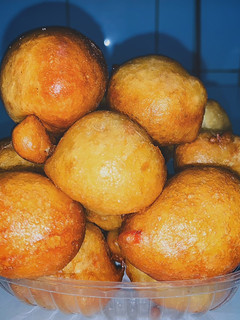 A picture of How to make nigerian puff puff.