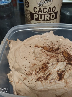 Una foto de Crema de chocolate con cacao en polvo