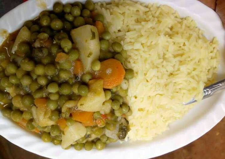Tumeric Rice with peas stew