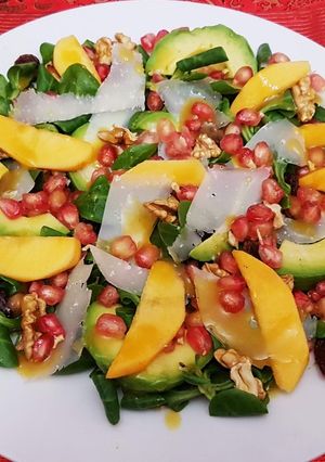 Una foto de Ensalada de canónigos muy apetitosa