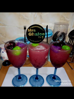 A picture of Grapes juice.
