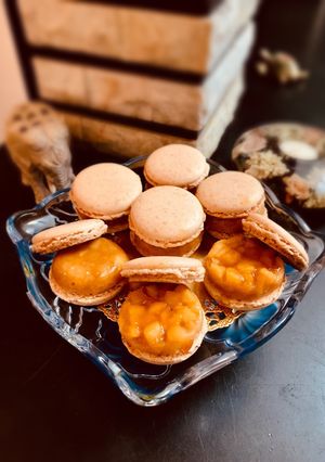 Foto di Macarons al cocco con tatin di mele