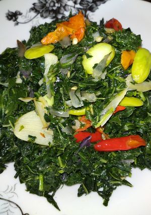 Foto resep Tumis daun singkong pete pedas