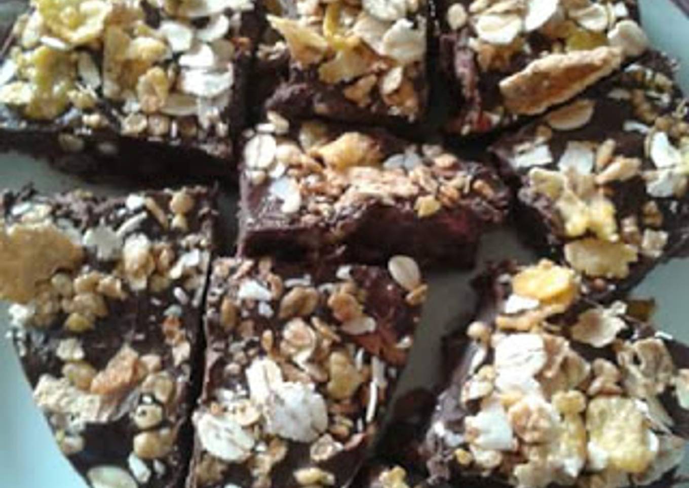 Chocolate chips, peanut butter, nutella and marshmallow fudge