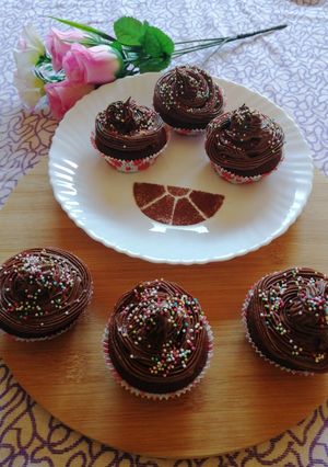 A picture of Chocolate Almond cupcakes.