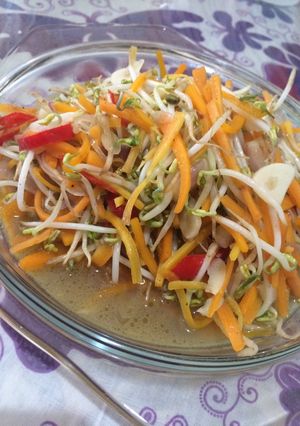 Foto resep Tumis wortel tauge (masak kilat 15 mnt bekal sekolah)