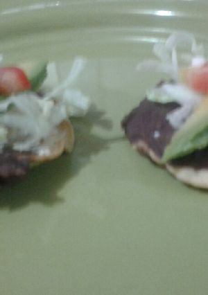 Una foto de Tostaditas bocadillo para un antojito deliciiioso