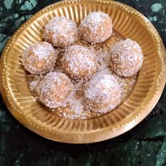 Roasted Sunflower Seeds Ladoo A picture of Roasted Sunflower Seeds Ladoo.