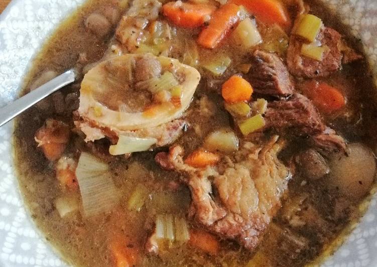 Easiest Way to Make Any-night-of-the-week Beef and vegetable soup