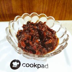 A picture of Falsay ki chutney.