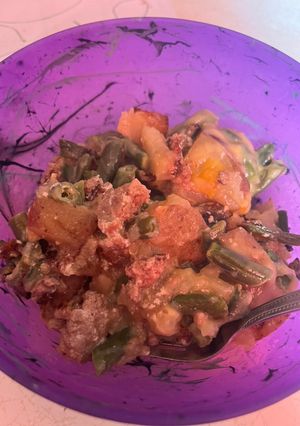 A picture of Hamburger Casserole.