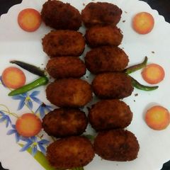 A picture of Potato nuggets.