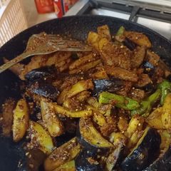 Achari Aloo Baingan A picture of Achari Aloo Baingan.