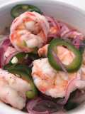 Cóctel de camarones al jalapeño