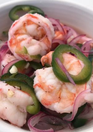 Una foto de Cóctel de camarones al jalapeño