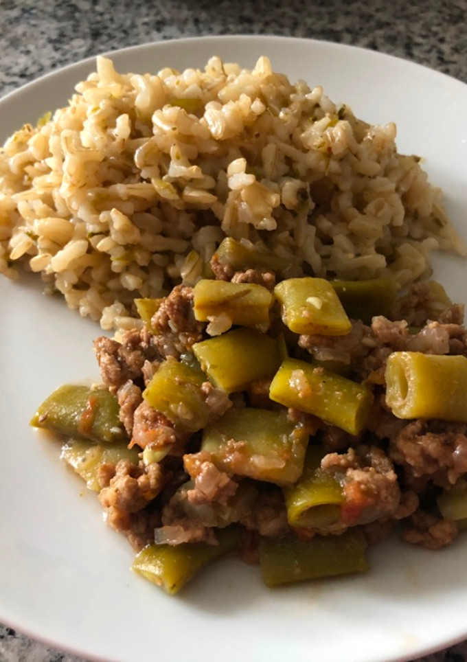 Una foto de Guiso de porotos verdes y carne de vacuno molida