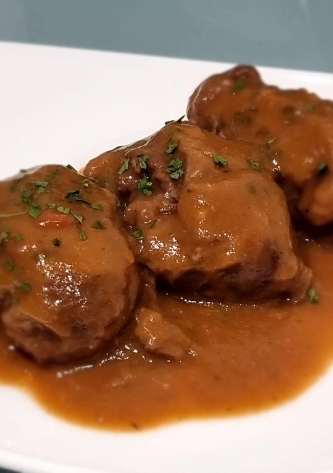 Una foto de Carrilleras de cerdo al vino tinto (Nota 10)