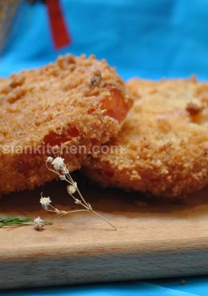 A picture of Deep Fried Tomato گوجه فرنگی سرخ شده.