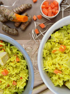 Una foto de Arroz basmati con cúrcuma y leche de coco