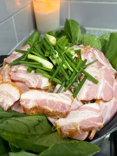 Hình của món Lẩu vịt hun khói.