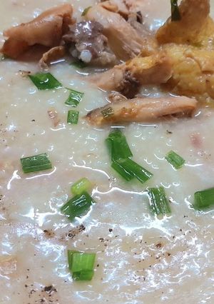 Hình của món Cháo gà rim.