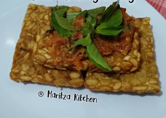 Tempe Goreng Sambal Bawang Kemangi