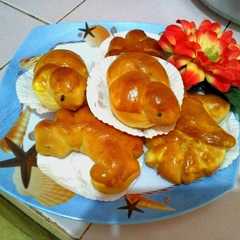 A picture of #Berani Beking Roti Manis isi.