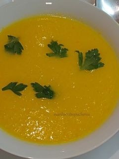 Una foto de Crema de apio y zanahoria