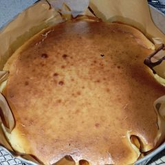A picture of Burnt Basque Cheesecake.