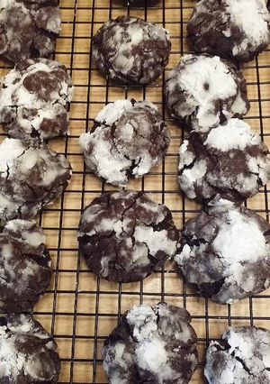 A picture of Double Chocolate Crinkle Cookies.