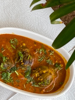 રીંગણ ના રવૈયા (Stuffed Brinjal Recipe In Gujarati) રેસીપી મુખ્ય ફોટો