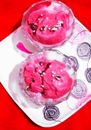 A picture of Beetroot rabri icecream.